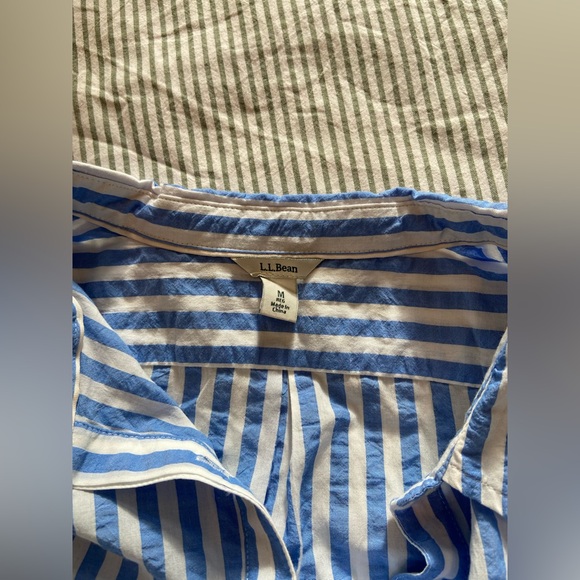 L.L. Bean 100% Cotton Seersucker Striped Button Up Short Sleeve Collared Top M - Picture 3 of 5